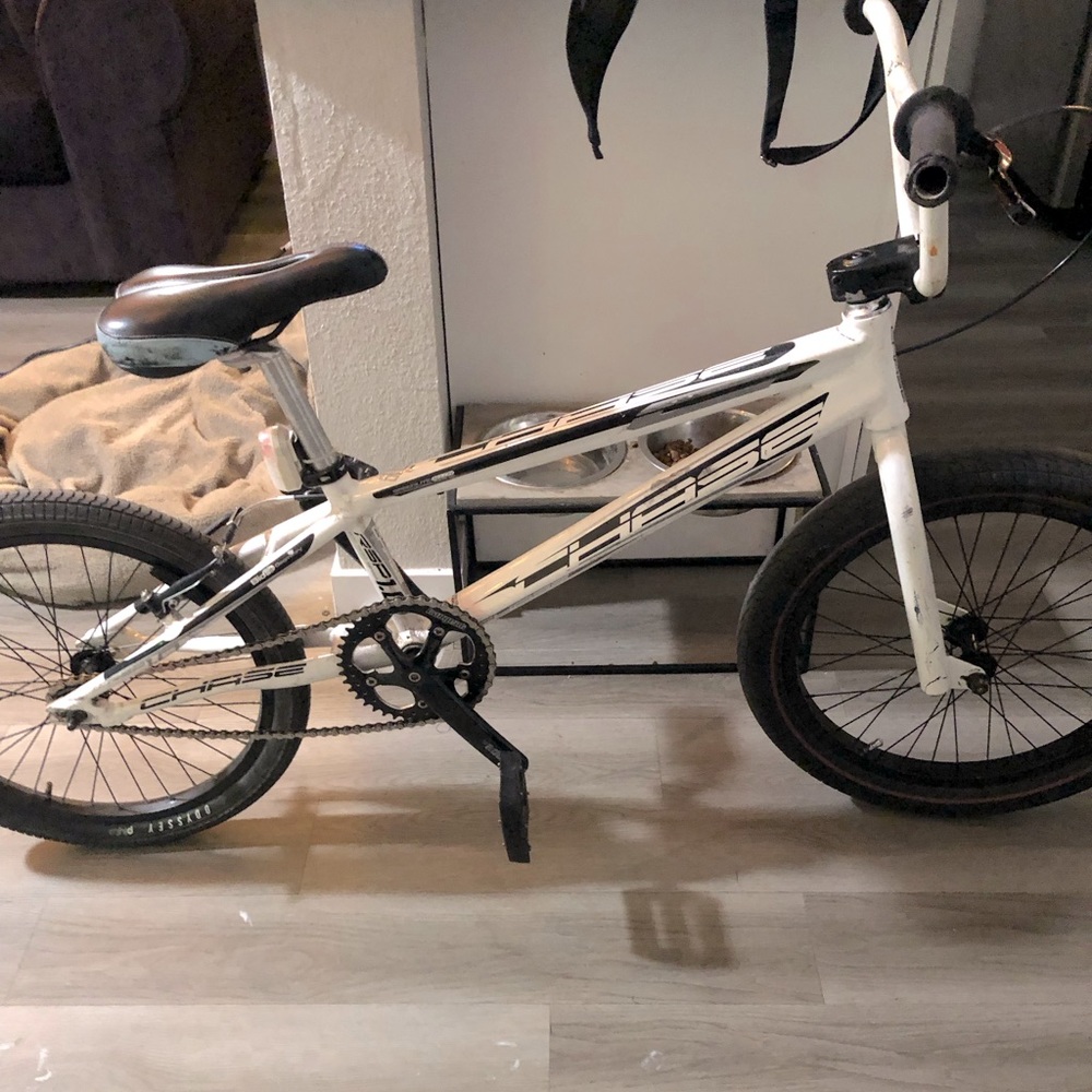Chase 20in XXL PRO bmx race bike